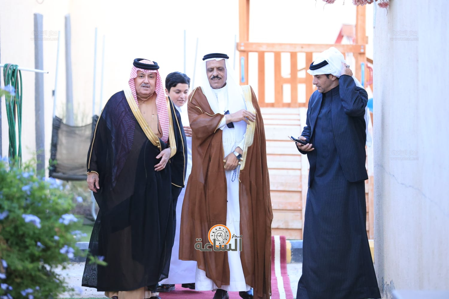 Madar Al-Saa Images 0.5851171570002692