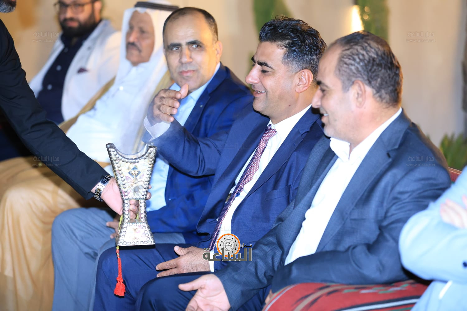 Madar Al-Saa Images 0.2996470567640901