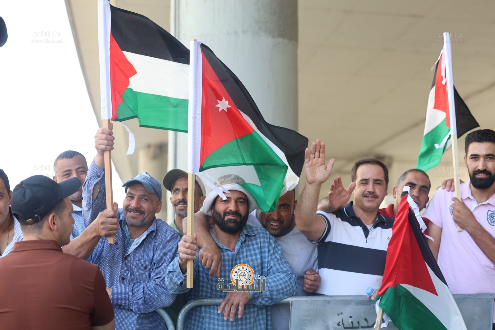 Madar Al-Saa Images 0.6217426357349453