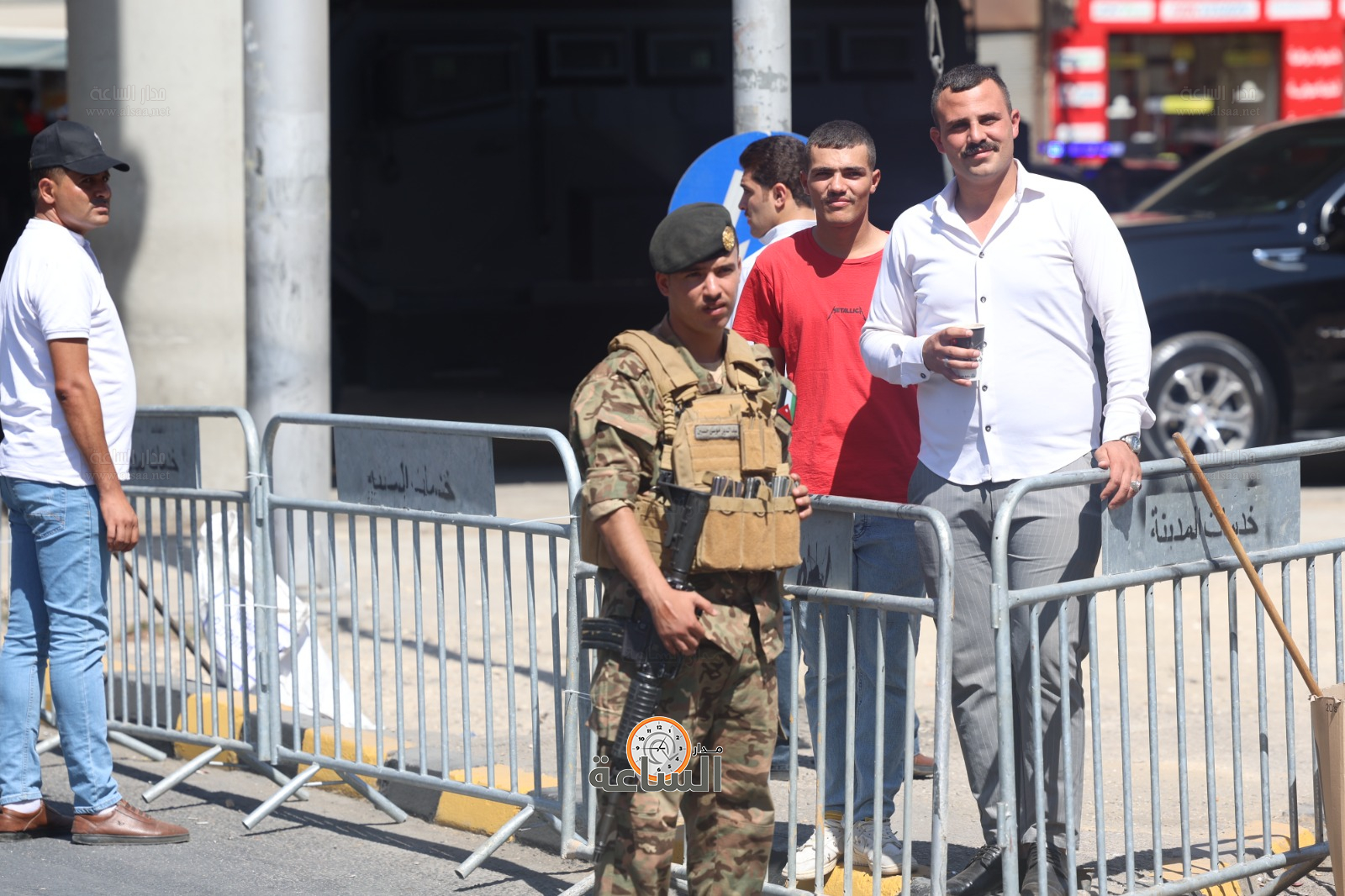 Madar Al-Saa Images 0.3691666393257105