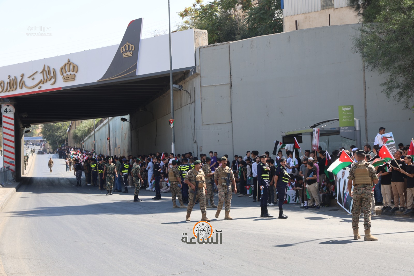 Madar Al-Saa Images 0.09753953627224321