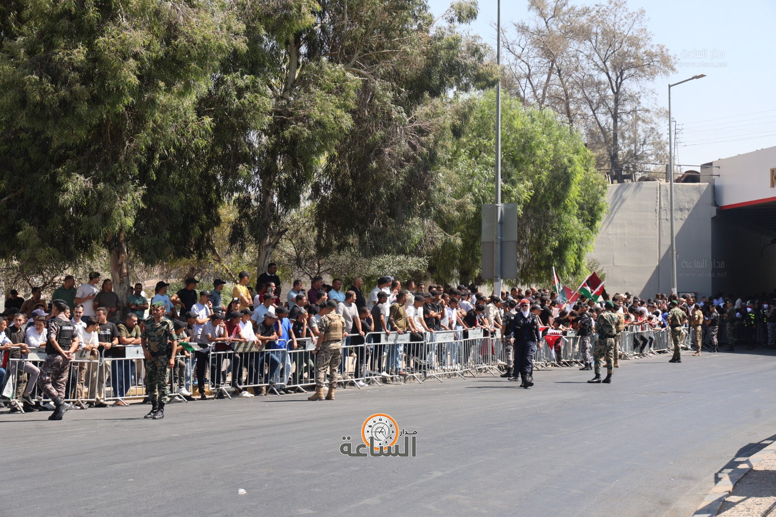 Madar Al-Saa Images 0.3025698921530017