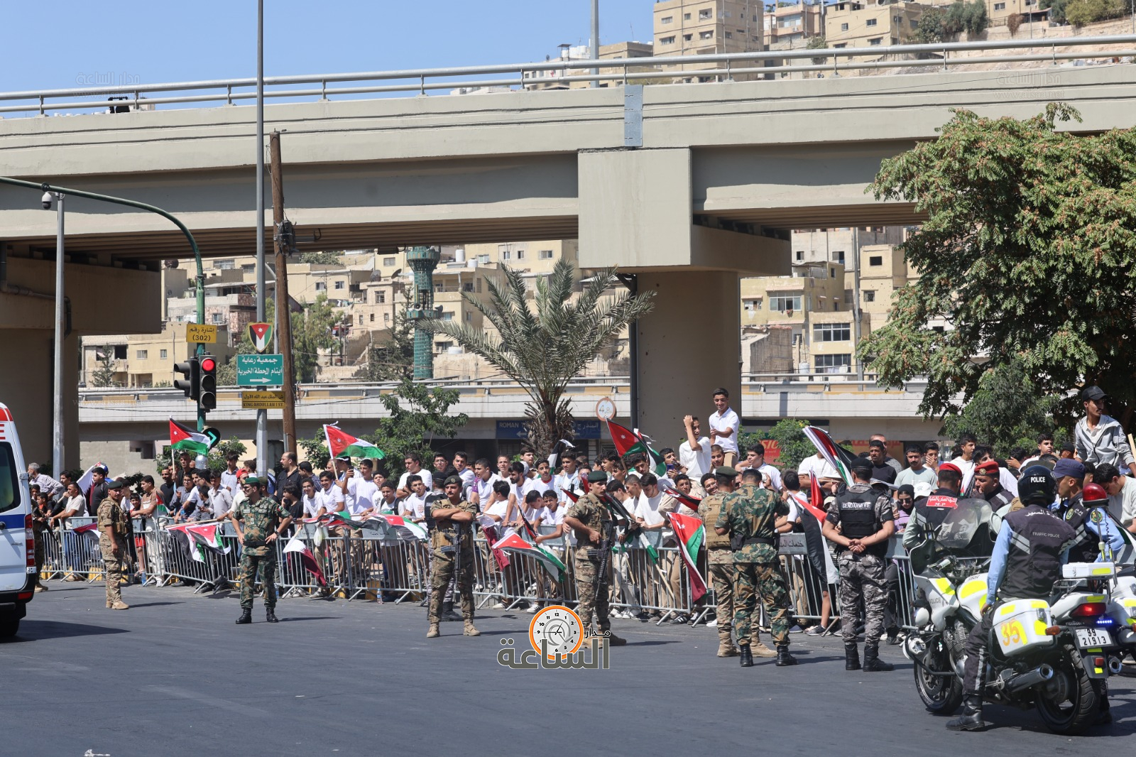 Madar Al-Saa Images 0.788166772716226