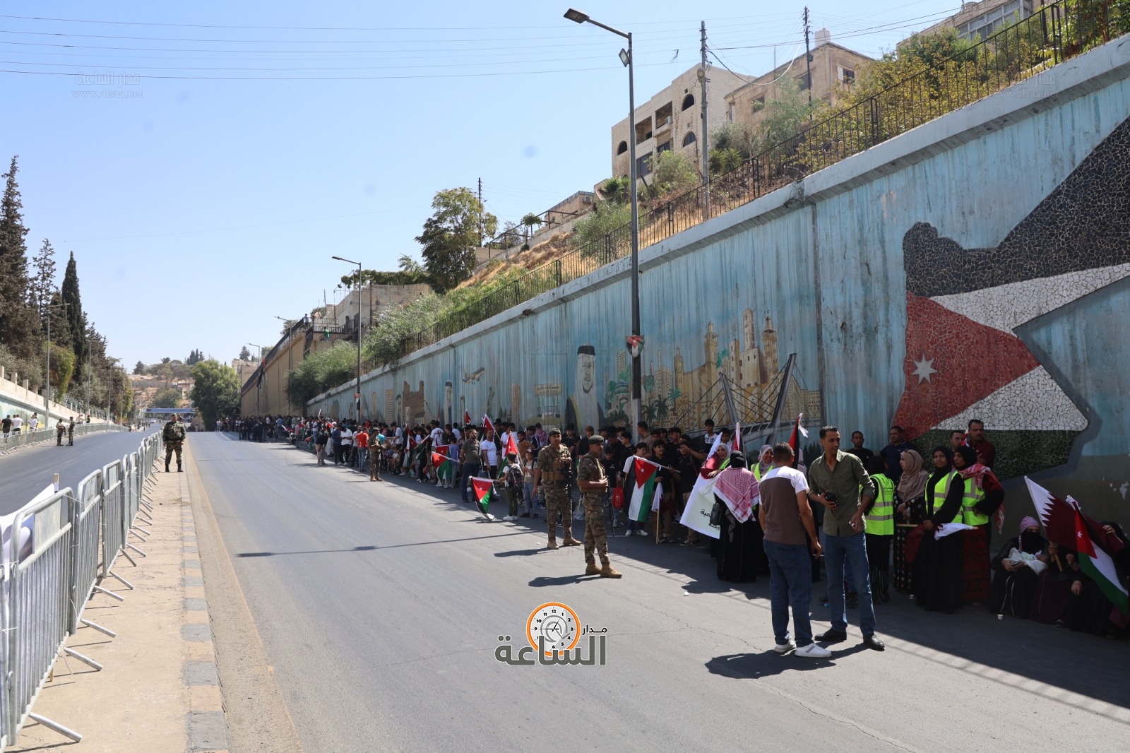 Madar Al-Saa Images 0.6221530619541263