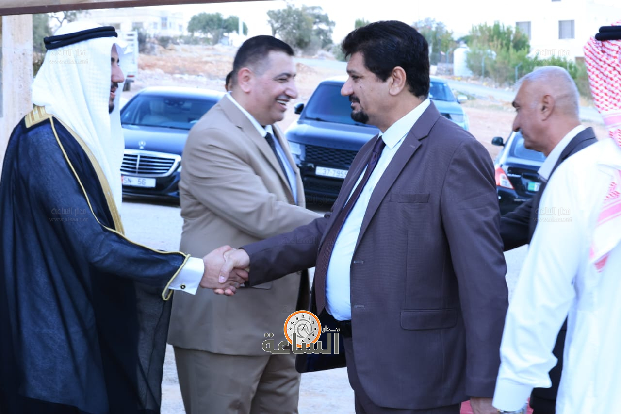 Madar Al-Saa Images 0.11921436764634985