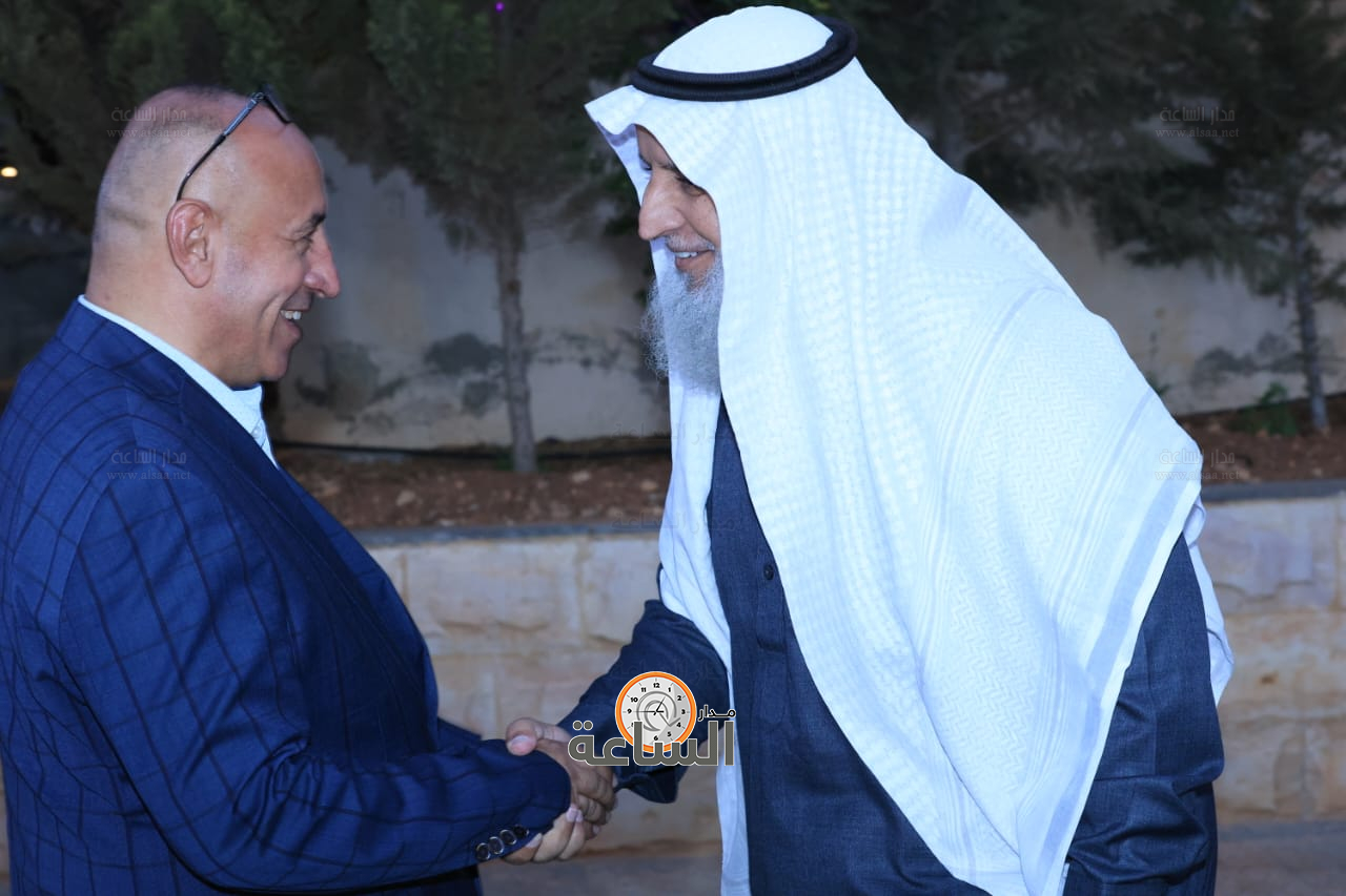 Madar Al-Saa Images 0.4131346475246829