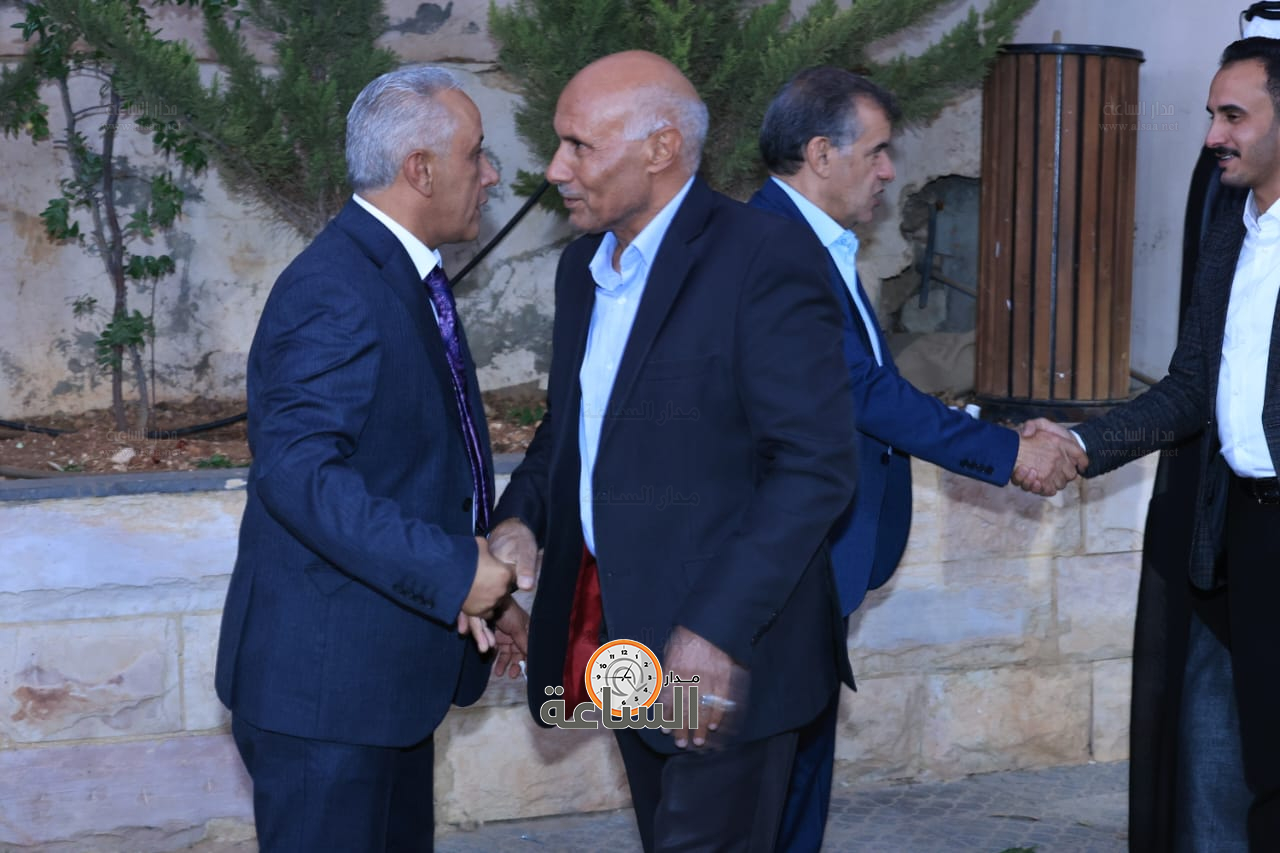 Madar Al-Saa Images 0.8641591634945162