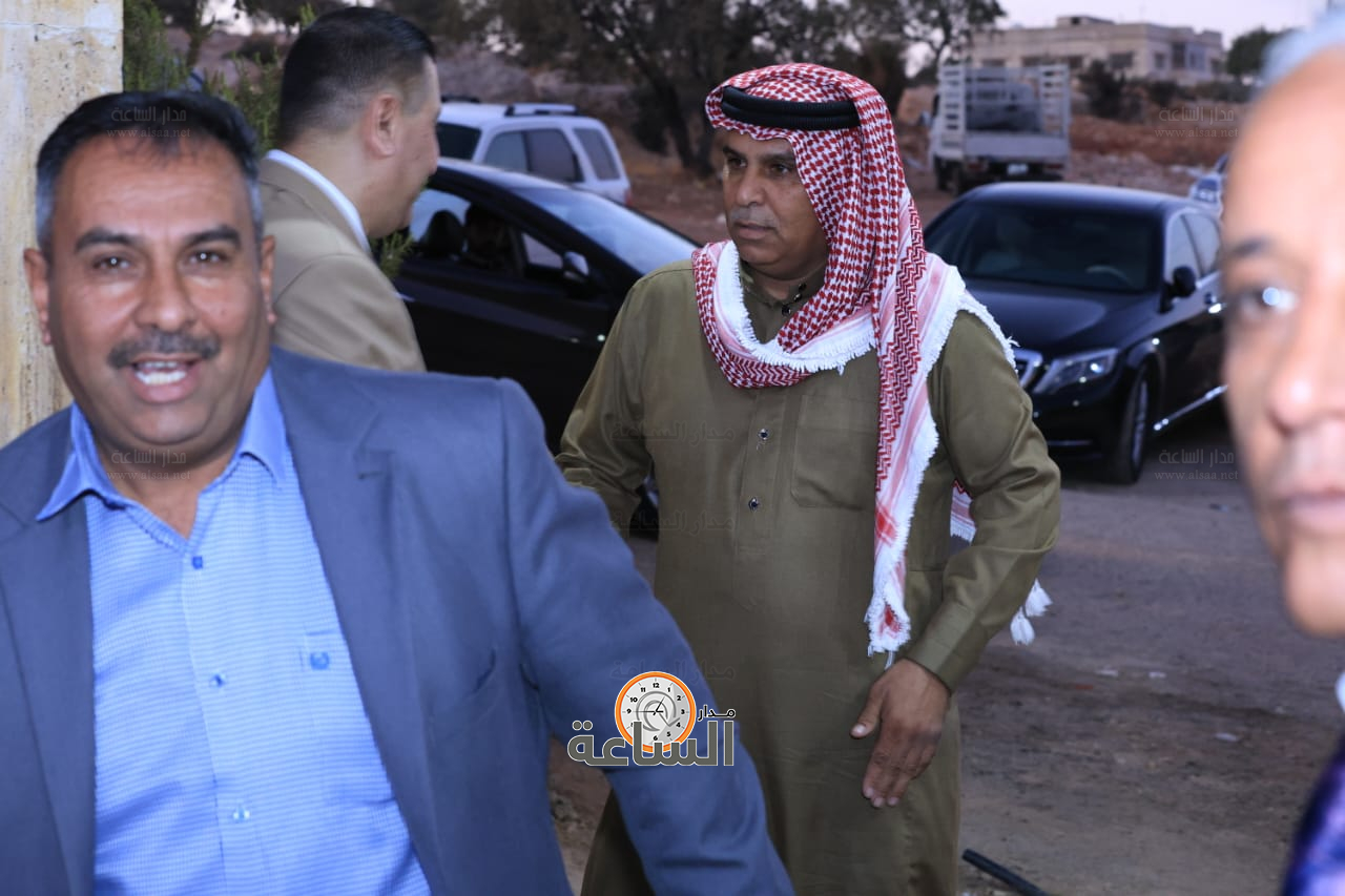 Madar Al-Saa Images 0.7792053681860127