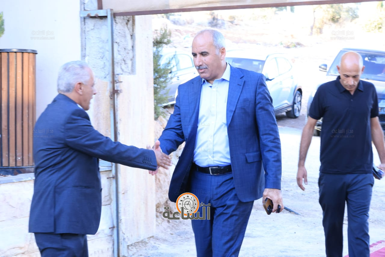 Madar Al-Saa Images 0.33099569463240786