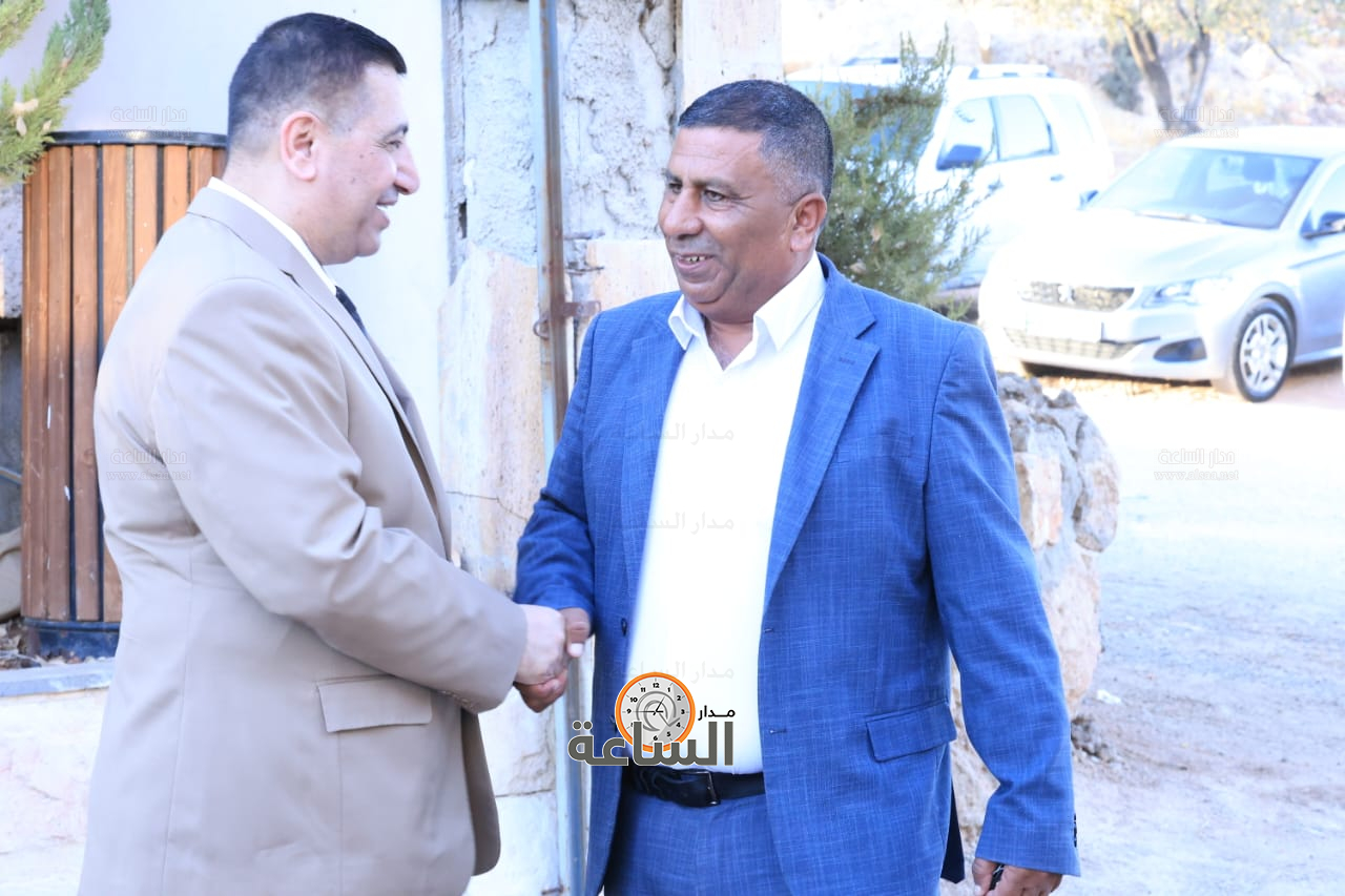 Madar Al-Saa Images 0.04386195170946994