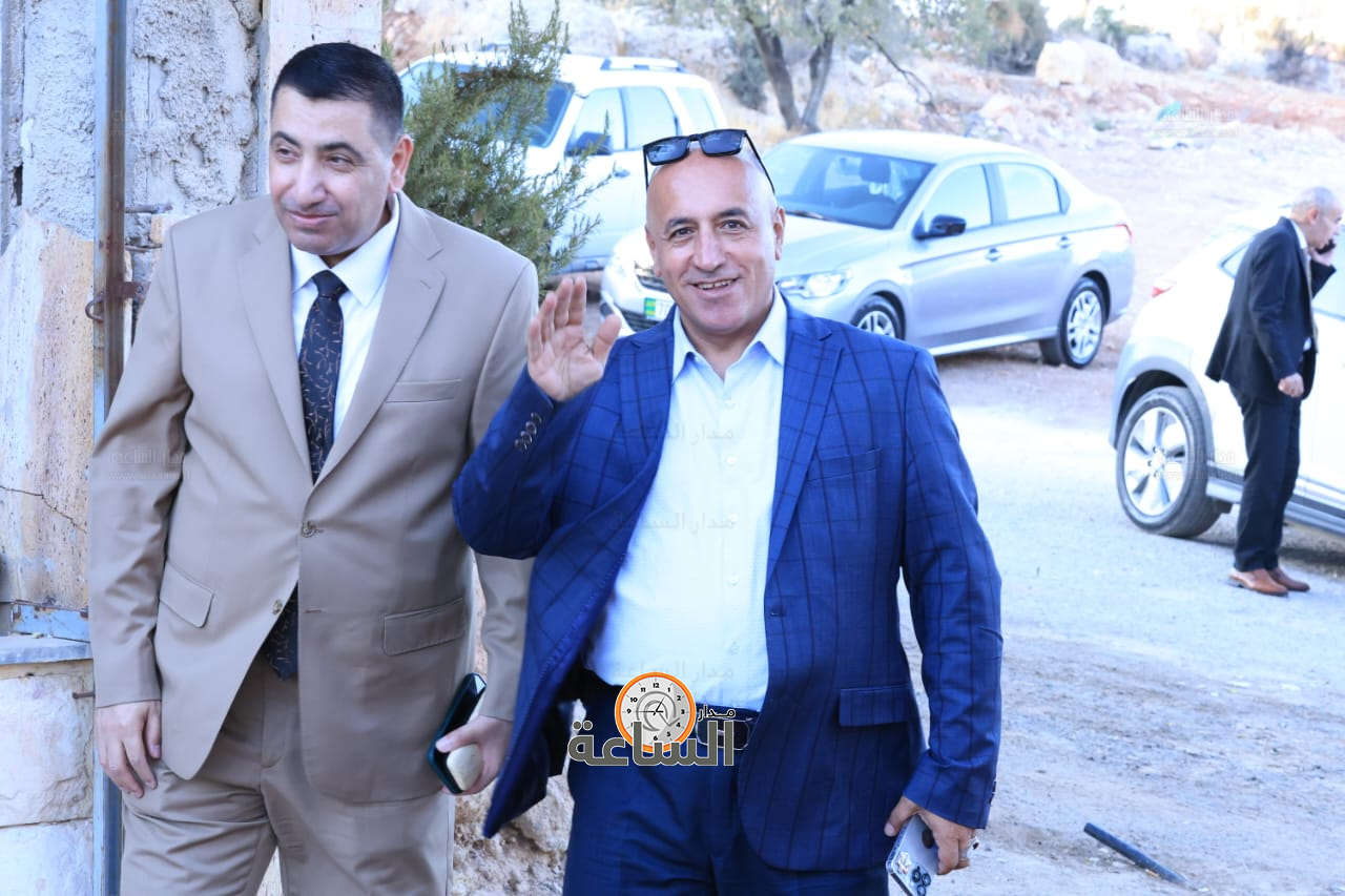 Madar Al-Saa Images 0.46435018464120603