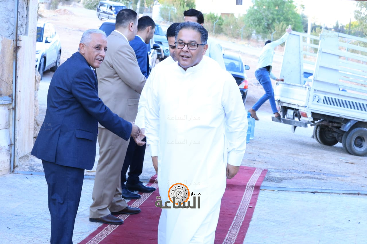 Madar Al-Saa Images 0.39484950432286803