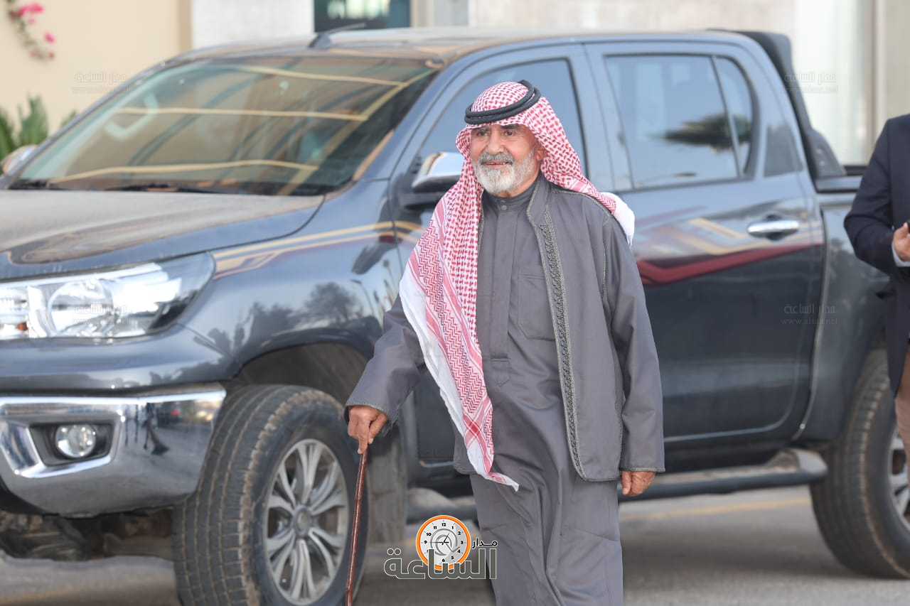 Madar Al-Saa Images 0.4518163866225404