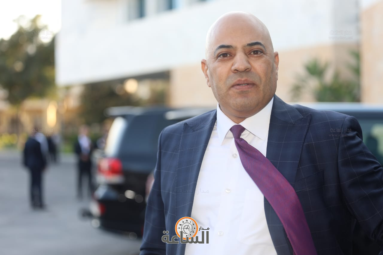 Madar Al-Saa Images 0.2600100010409233