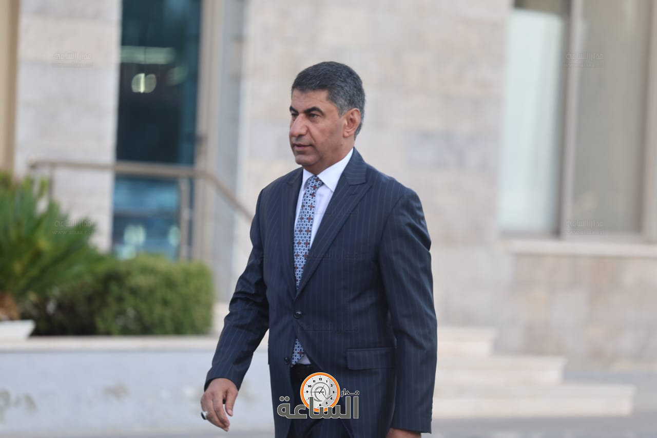 Madar Al-Saa Images 0.711787549345693