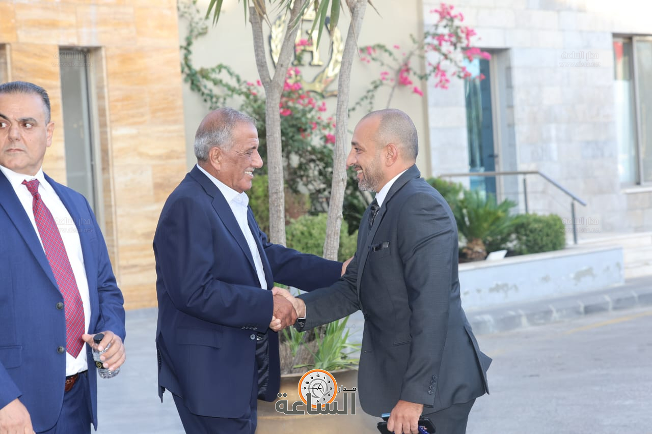 Madar Al-Saa Images 0.16493292449406982