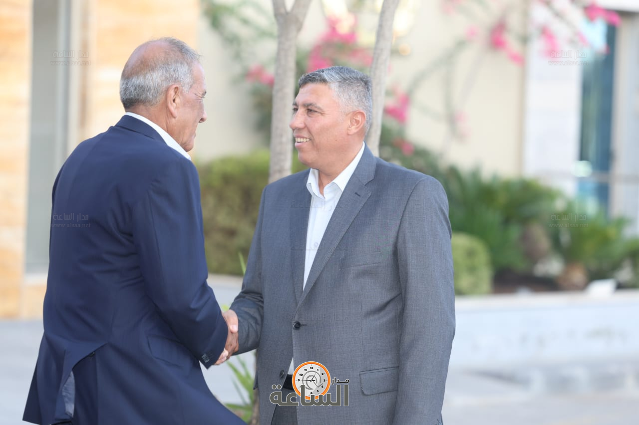 Madar Al-Saa Images 0.9281244161476059