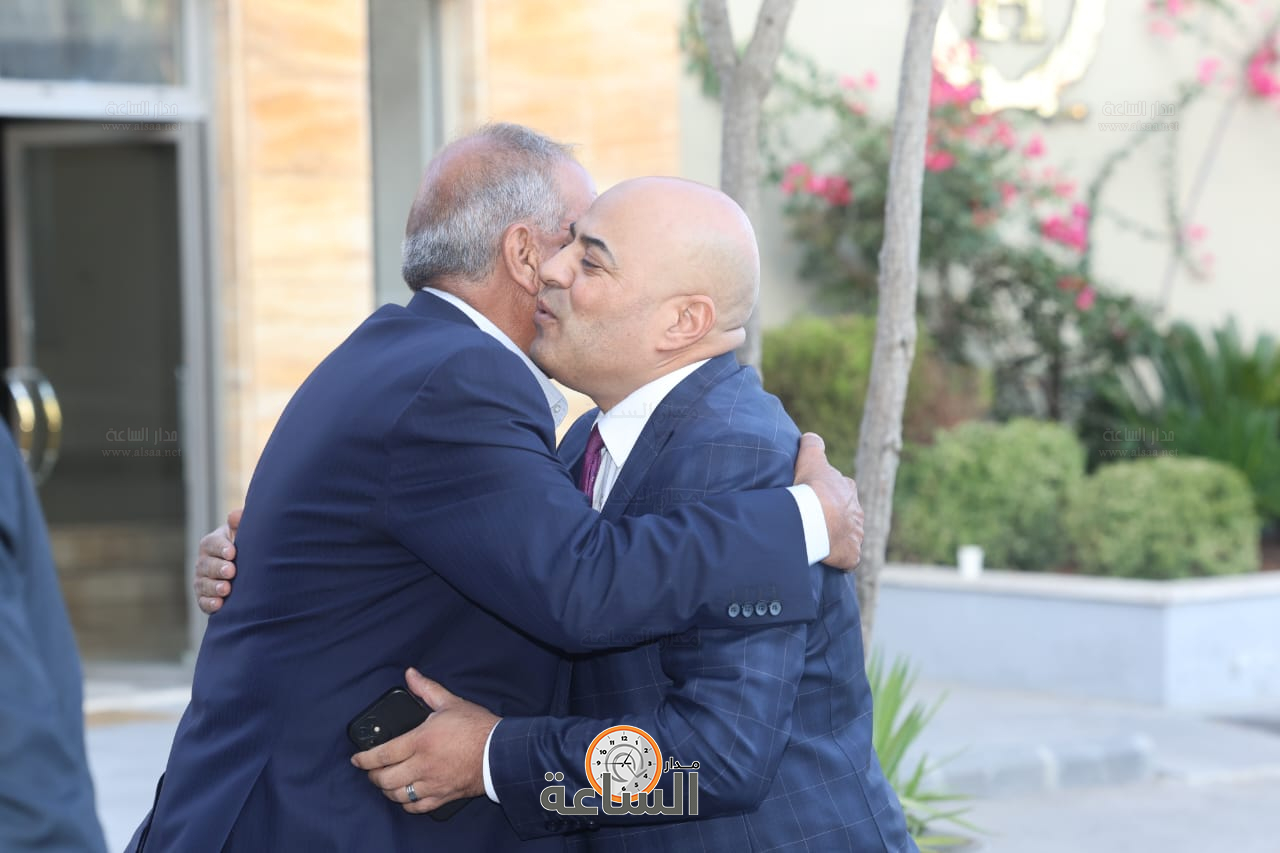 Madar Al-Saa Images 0.9704553682566183