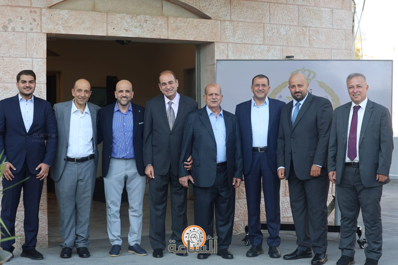 Madar Al-Saa Images 0.43686471254947523