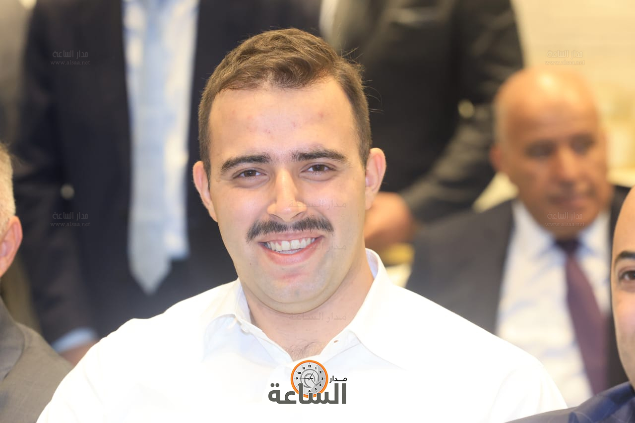 Madar Al-Saa Images 0.8977457779965723