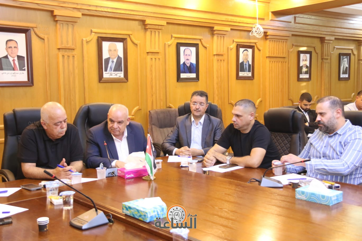 Madar Al-Saa Images 0.7895937026231559