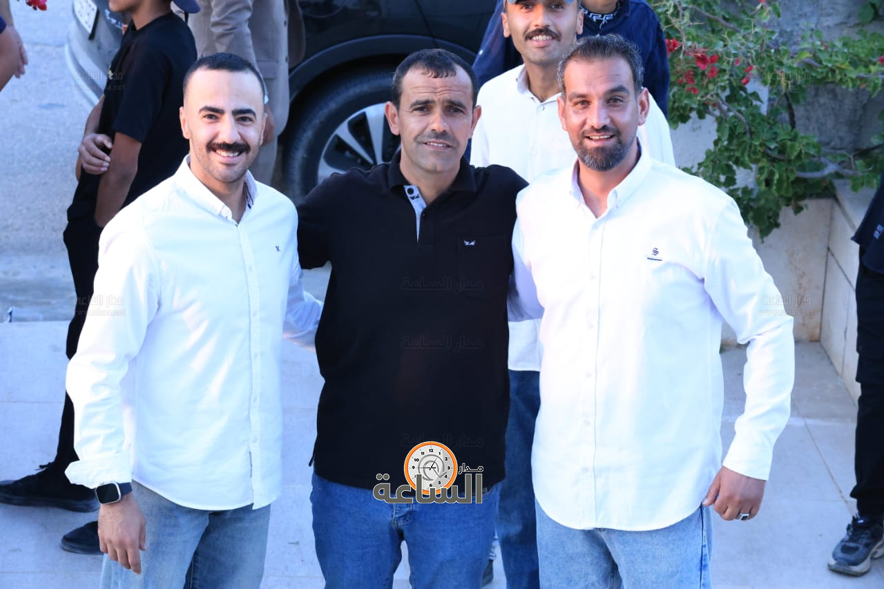 Madar Al-Saa Images 0.8410050085929514