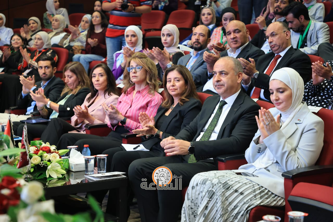 Madar Al-Saa Images 0.8724099879024177