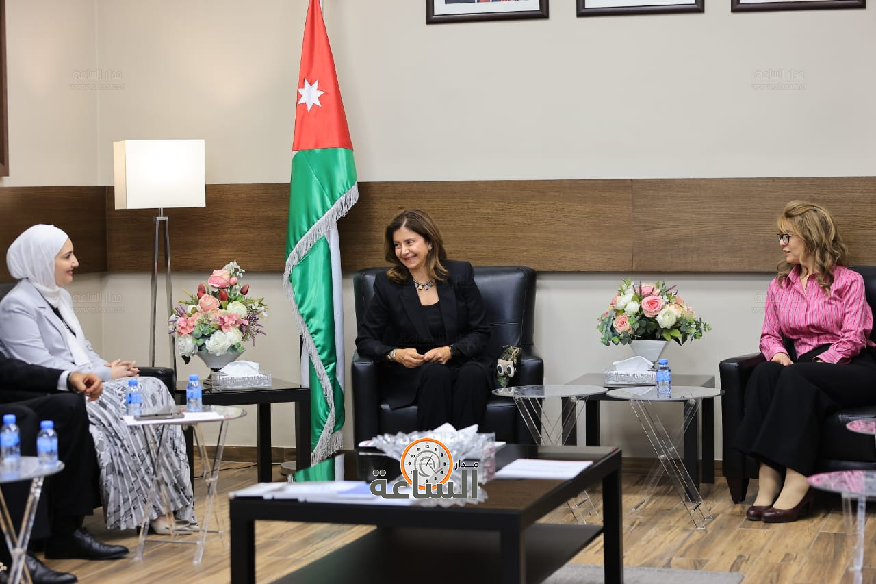 Madar Al-Saa Images 0.5841061450685485