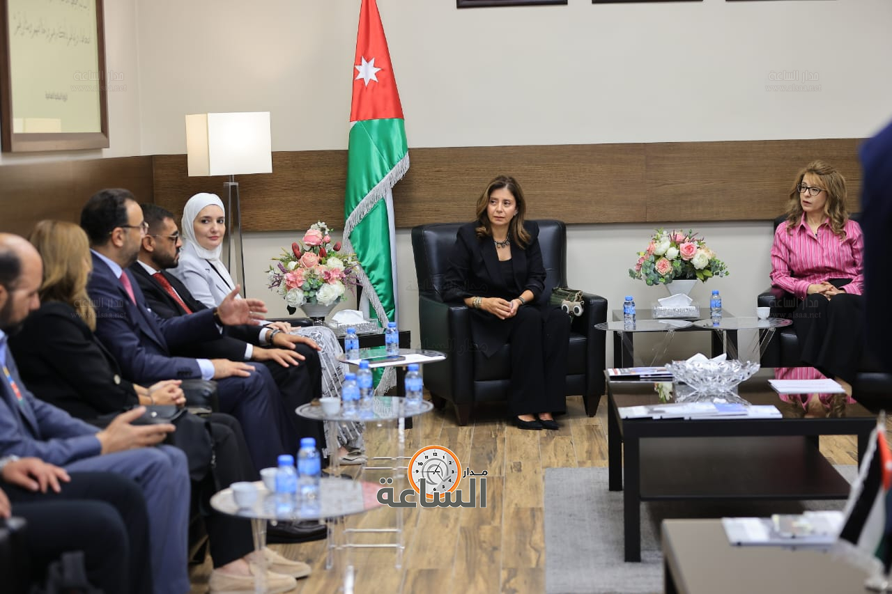 Madar Al-Saa Images 0.9042497425224522