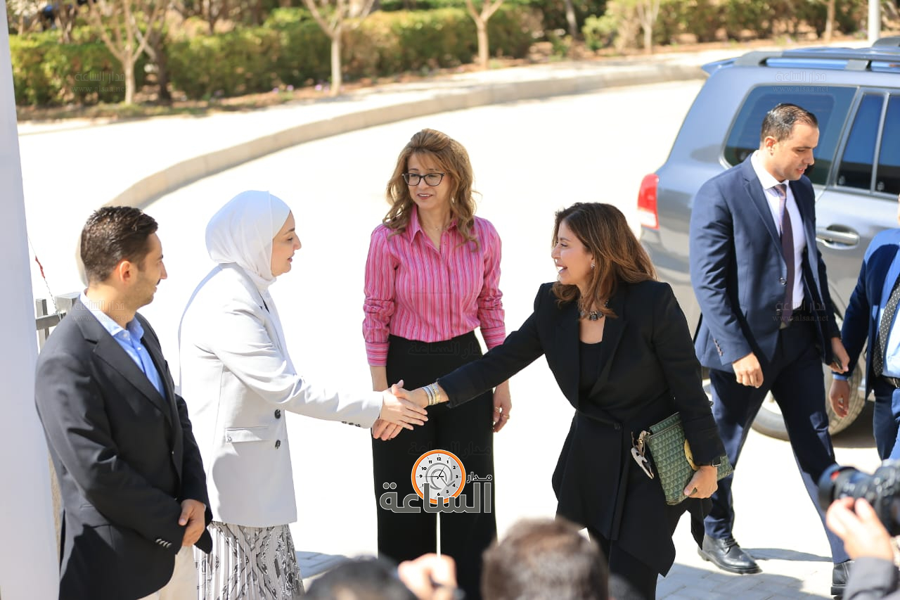 Madar Al-Saa Images 0.1607911663773527