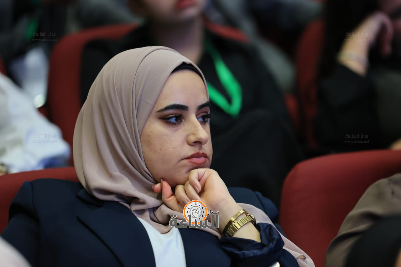 Madar Al-Saa Images 0.33295617259222254