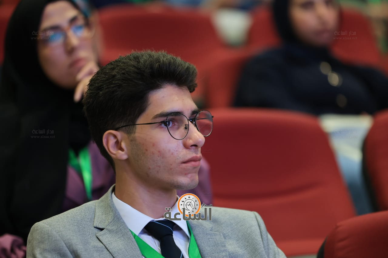 Madar Al-Saa Images 0.004662372560036432