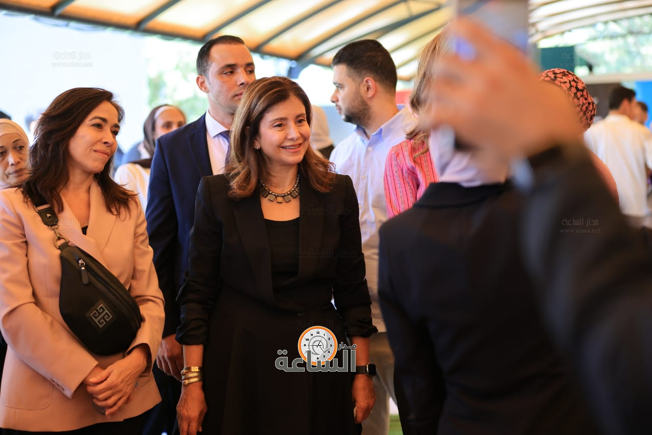 Madar Al-Saa Images 0.8997511742085053