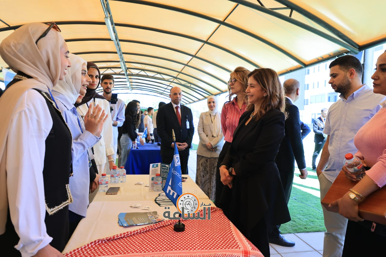 Madar Al-Saa Images 0.9785852793404318