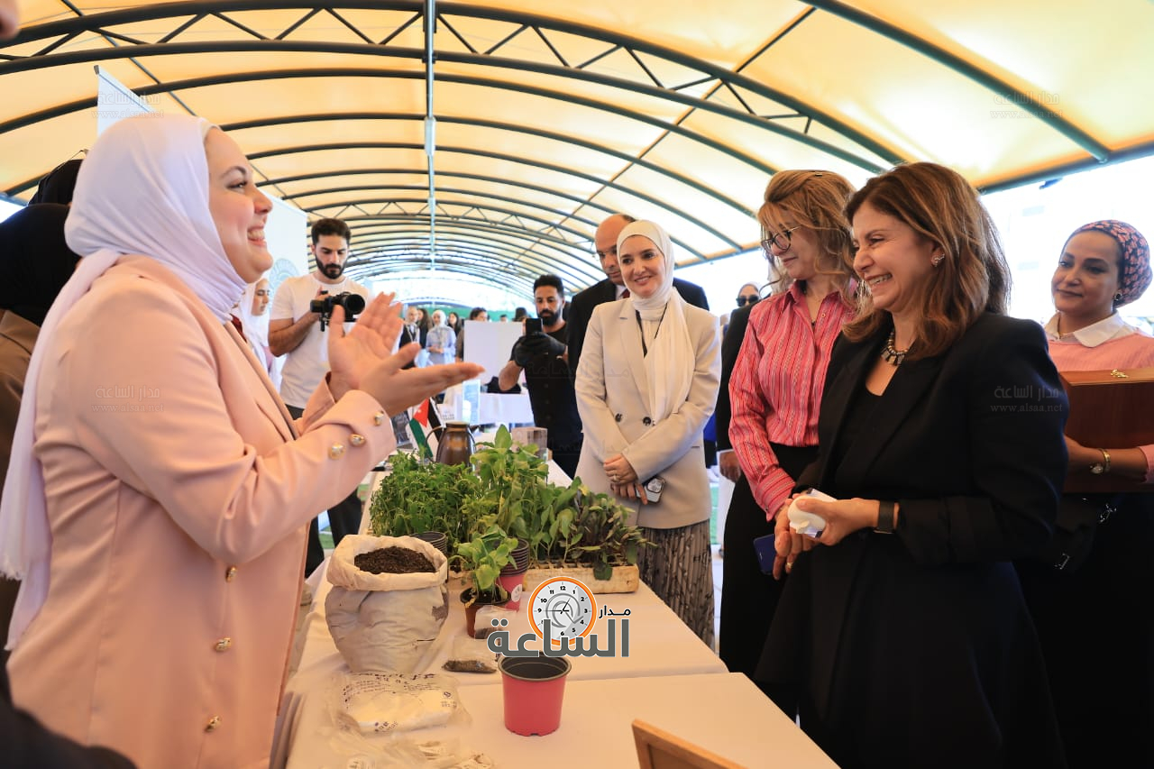 Madar Al-Saa Images 0.16287430945134296