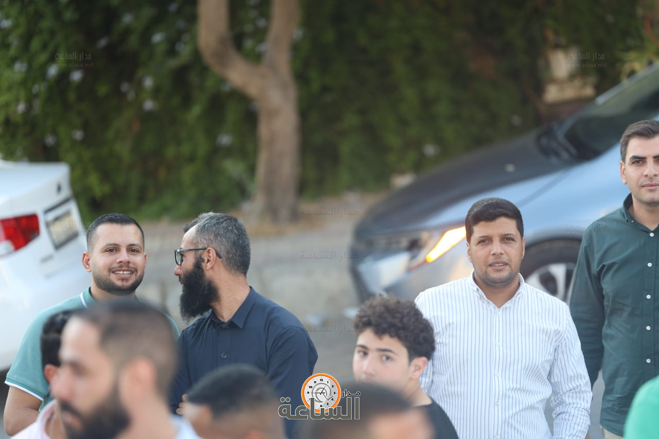 Madar Al-Saa Images 0.47330365834802457