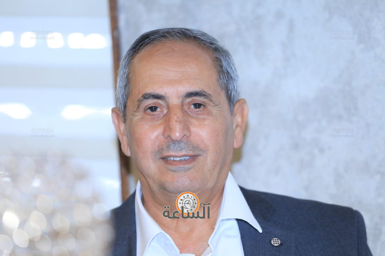 Madar Al-Saa Images 0.6922032719917081