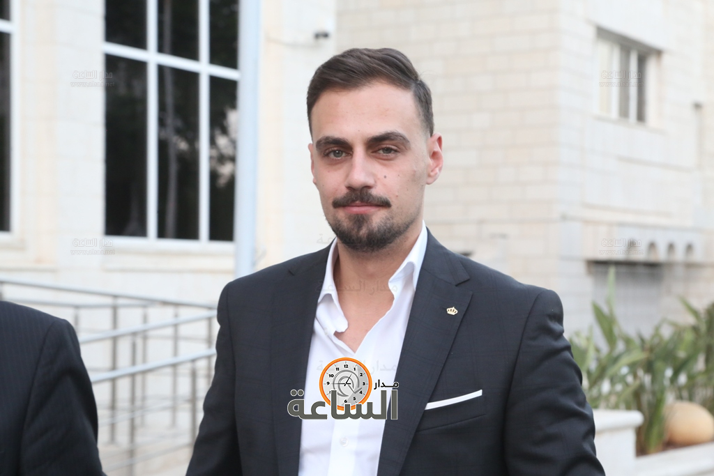 Madar Al-Saa Images 0.7152459674483727