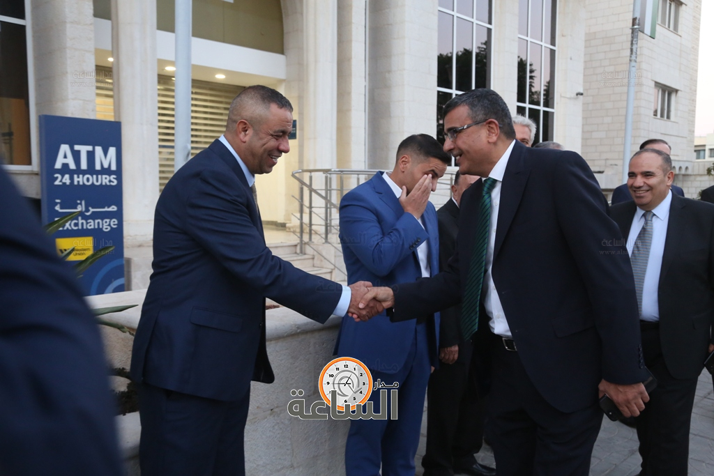 Madar Al-Saa Images 0.6666836955754261