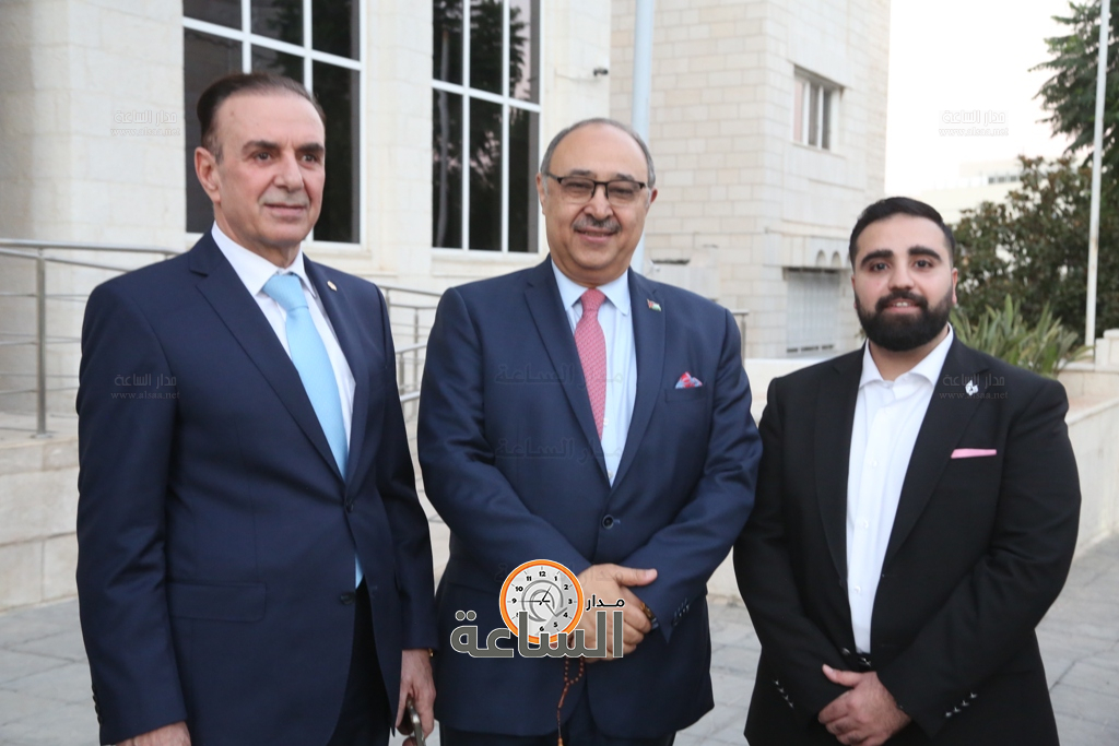 Madar Al-Saa Images 0.5018394412232546