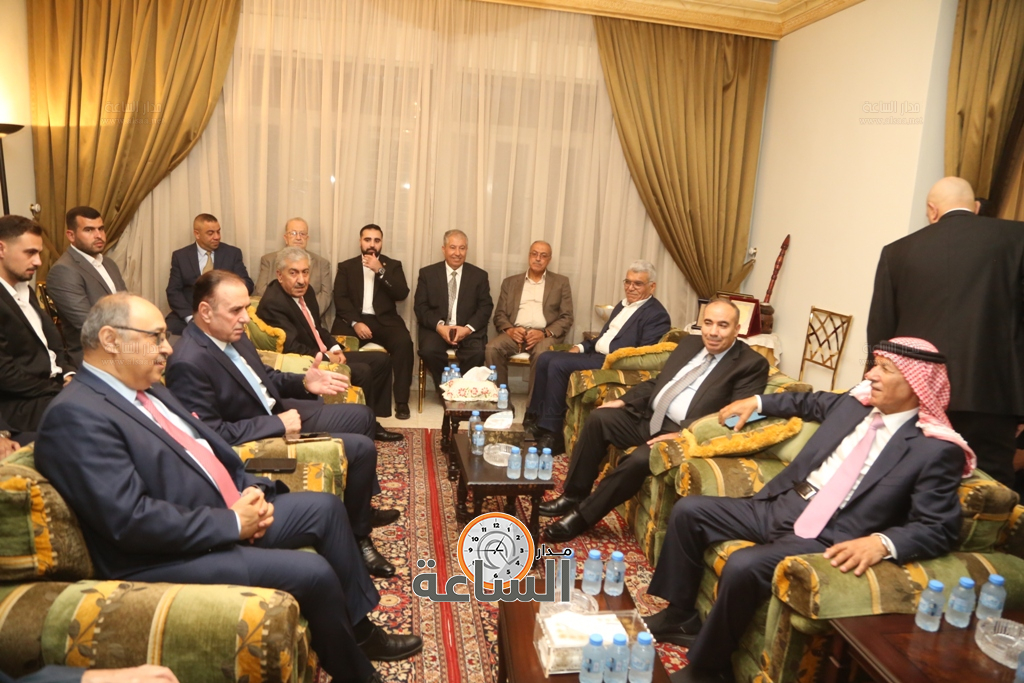 Madar Al-Saa Images 0.23812668322270192