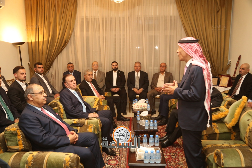 Madar Al-Saa Images 0.7593779538650267