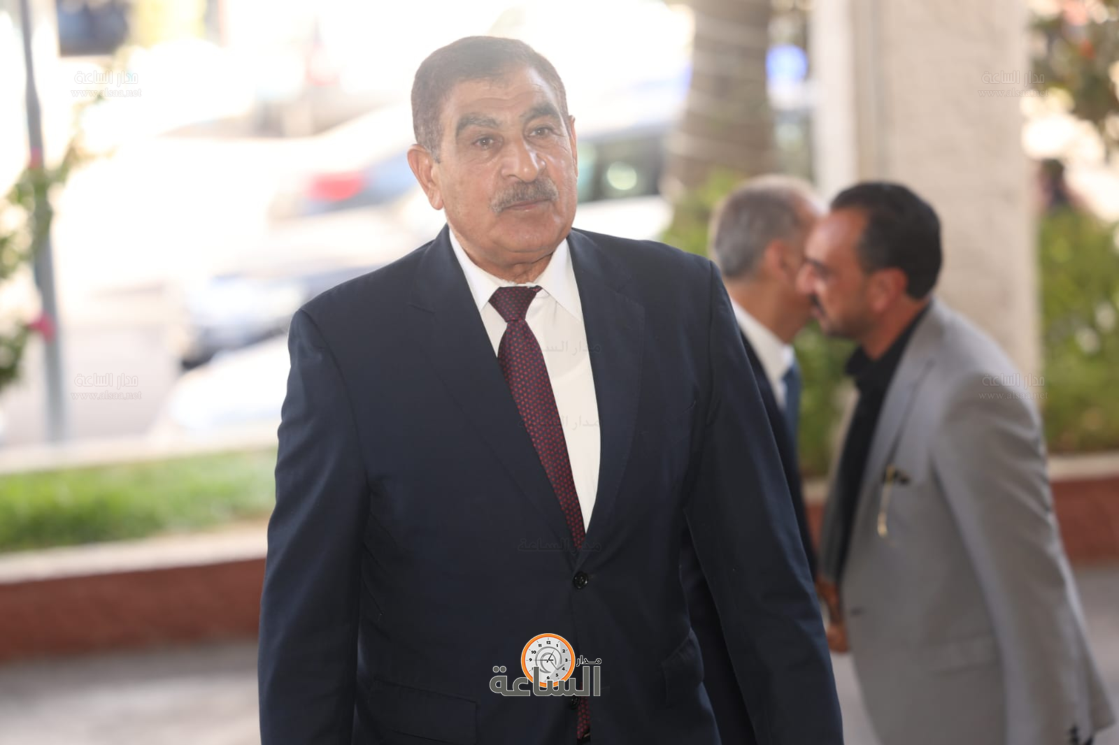 Madar Al-Saa Images 0.47982503169171