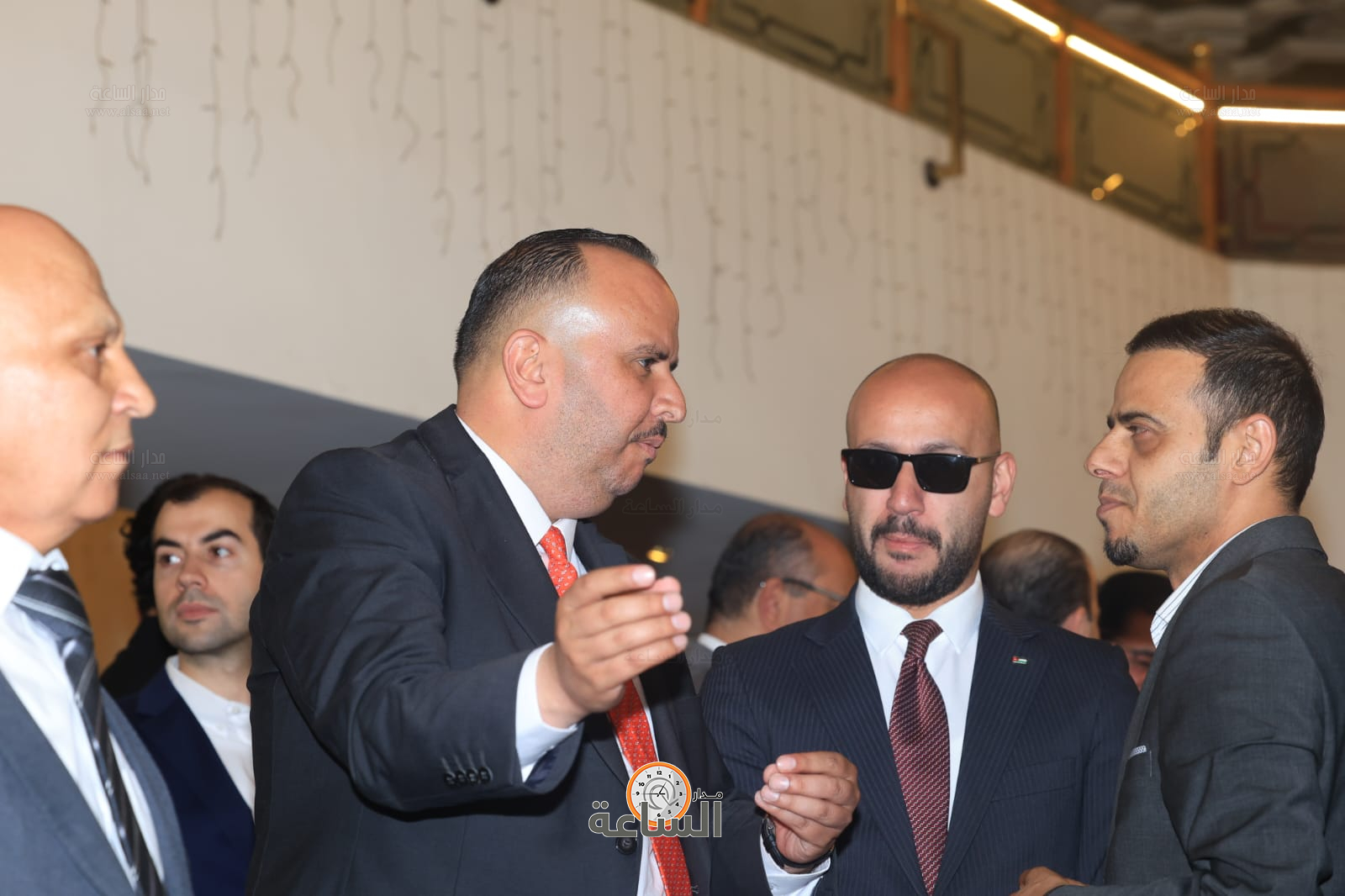 Madar Al-Saa Images 0.3020754588161422