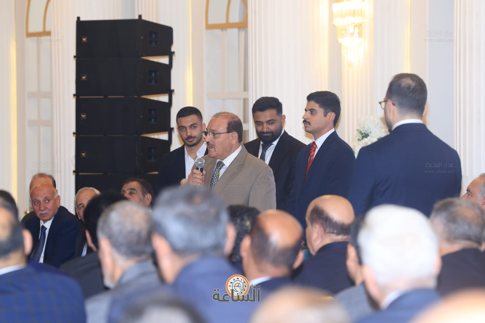 Madar Al-Saa Images 0.398026446937471