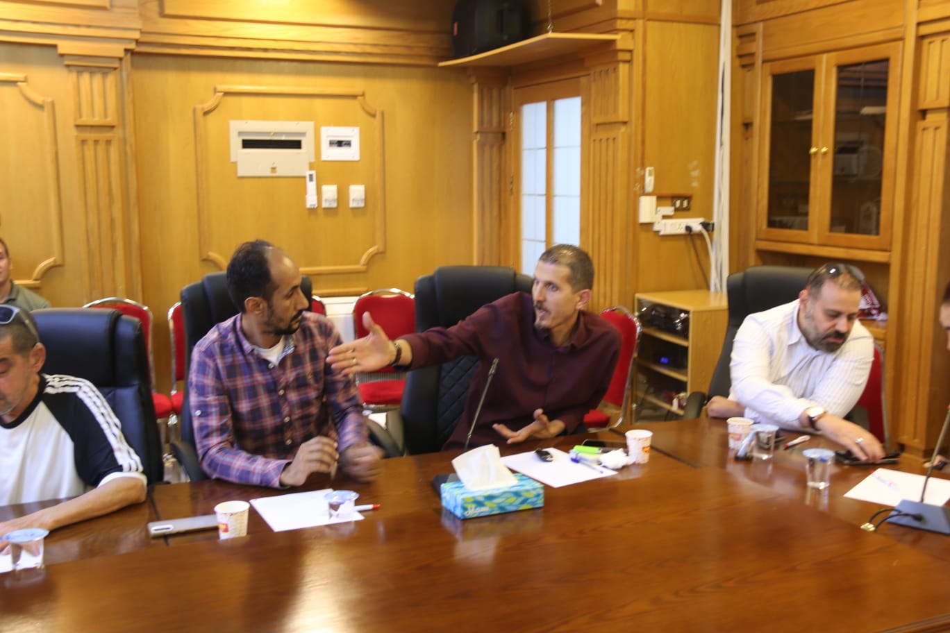 Madar Al-Saa Images 0.35563087753566025