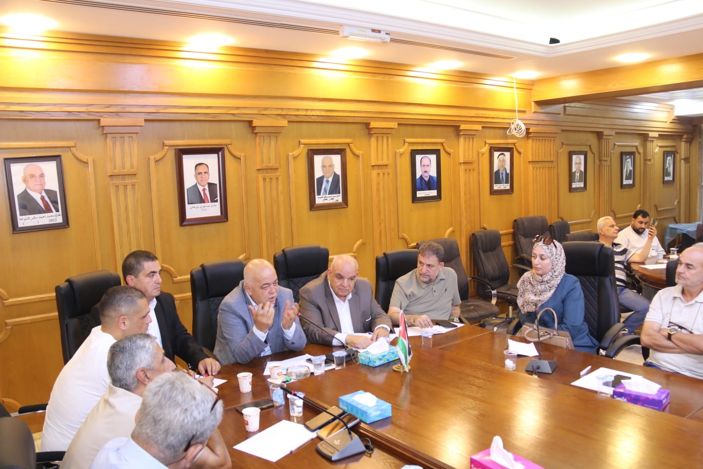 Madar Al-Saa Images 0.8860367404398484