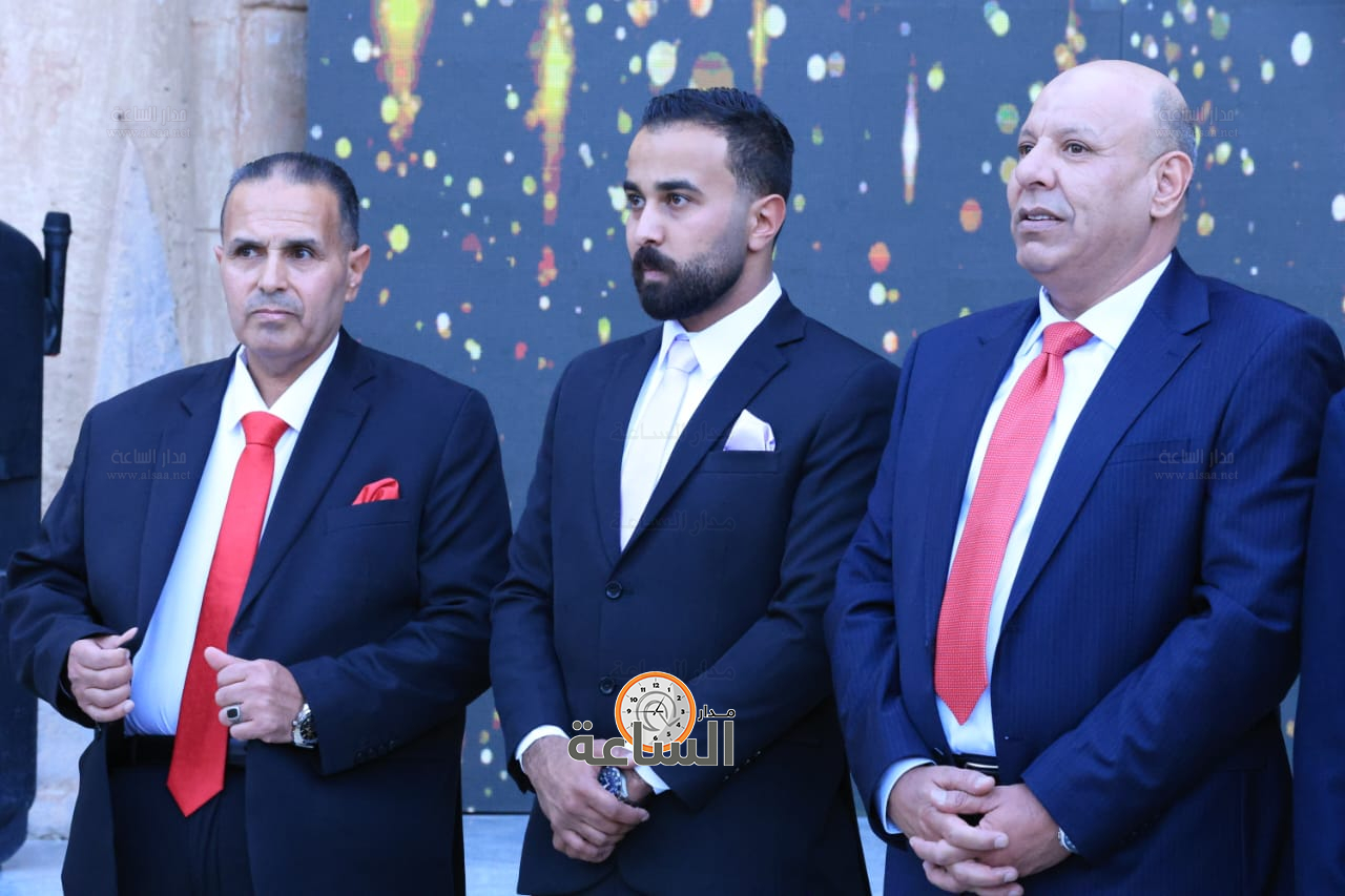 Madar Al-Saa Images 0.35085774118976454