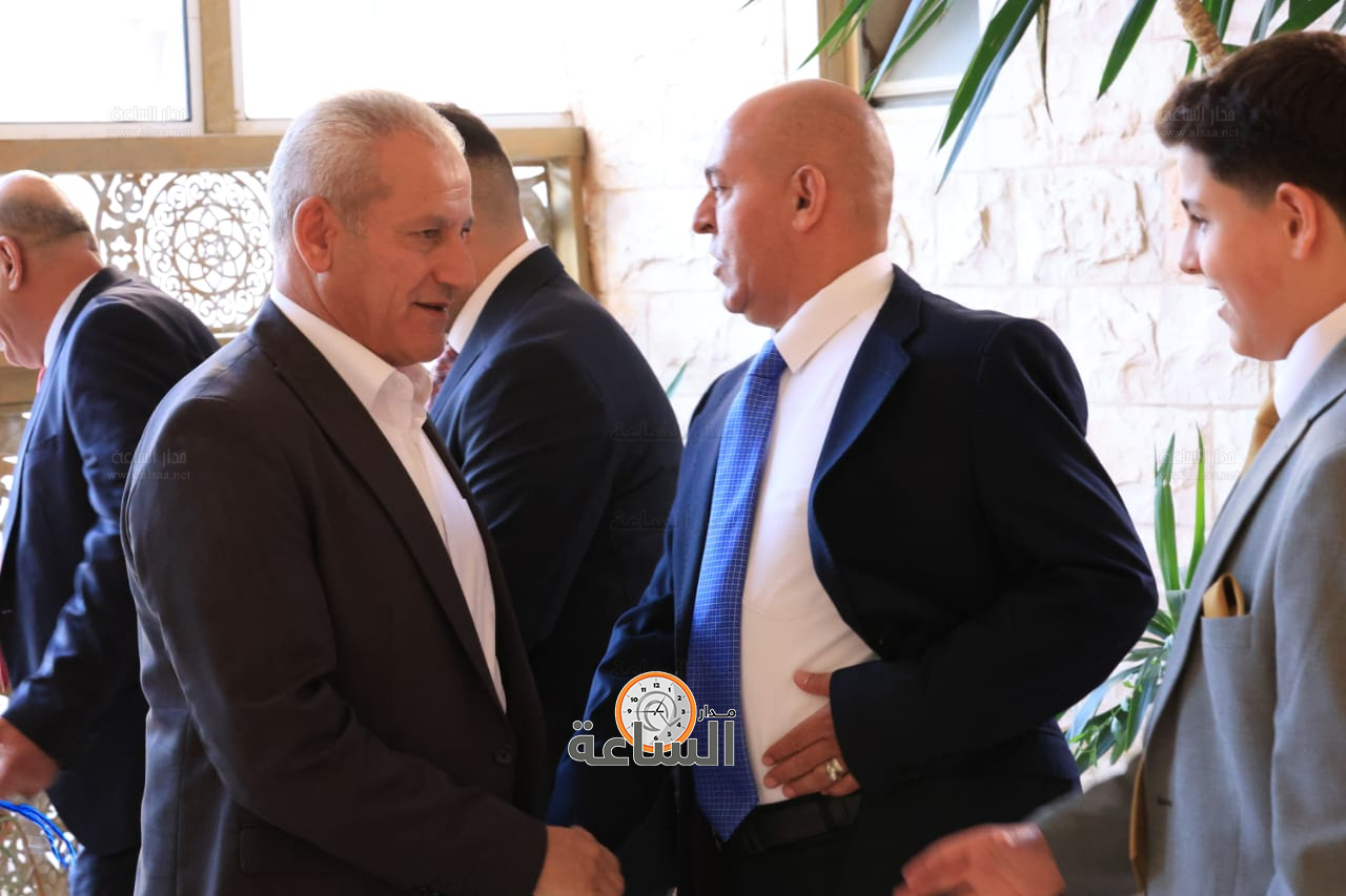 Madar Al-Saa Images 0.24450585623296084