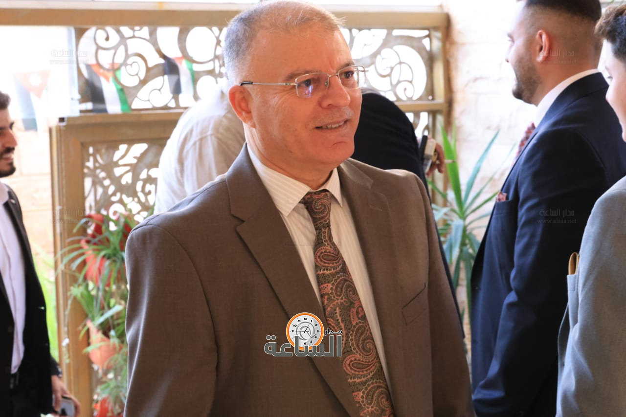 Madar Al-Saa Images 0.8254740122493566